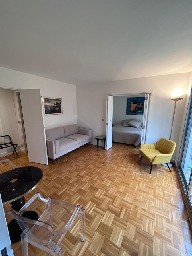 Appartement 2 Pieces Sur Jardin Parijs